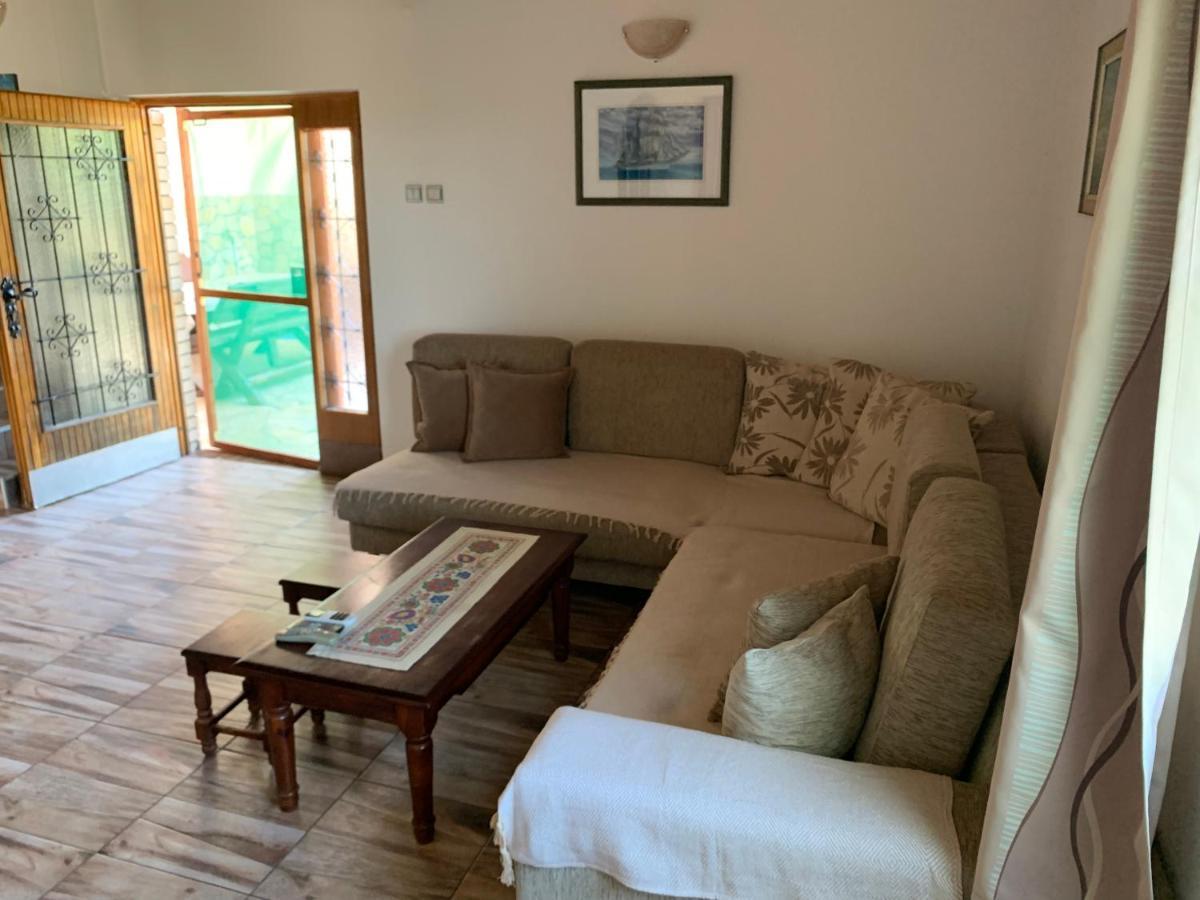 Holiday Home Bratica Ulcinj Exteriör bild
